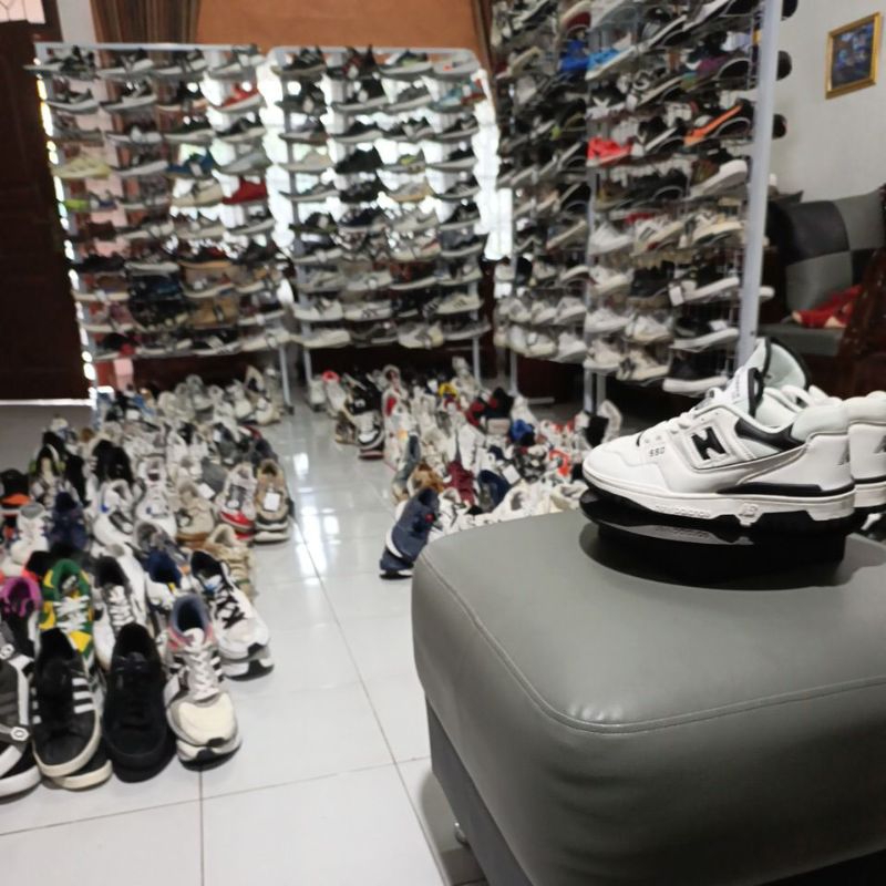 Sepatu Second Branded