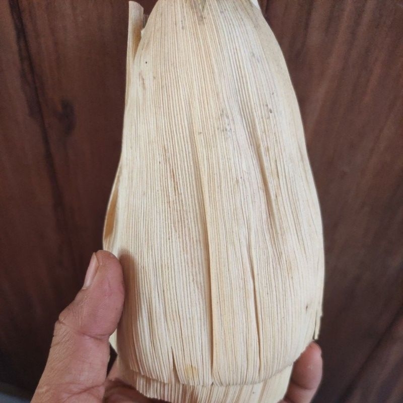 

KLOBOT JAGUNG KULIT JAGUNG 20 LEMBAR
