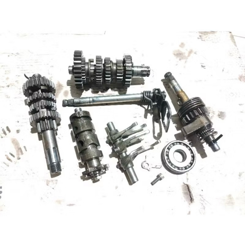 tranmisi atau rasio set 6 speed tiger revo atau tirev ori copotan motor kondisi bagus