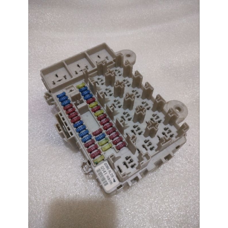 FUSE BOX SEKRING ISUZU ELF GIGA ORIGINAL