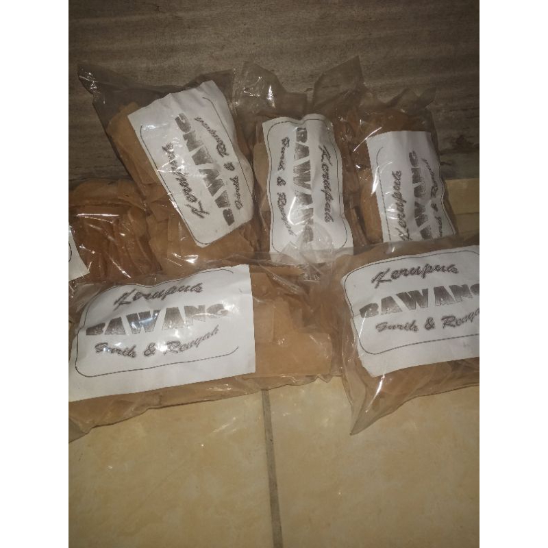 

kerupuk bawang (mentah)