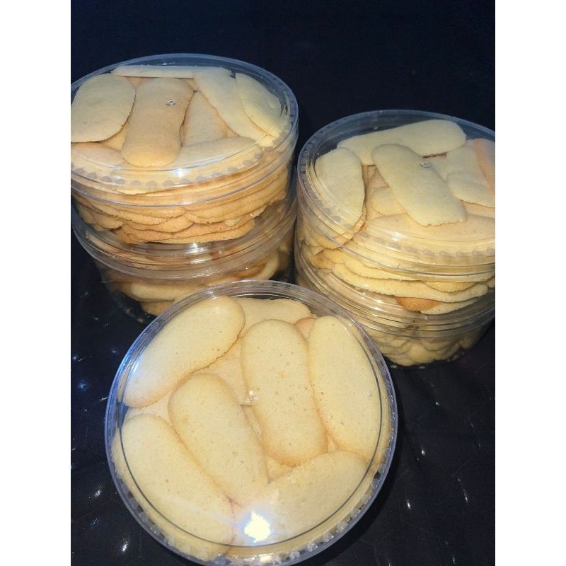

KUE LIDAH KUCING
