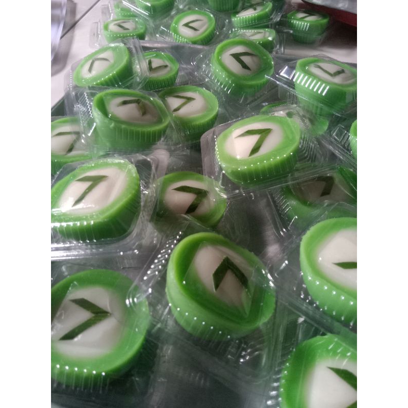 

Kue Tradisional Nona Manis isi 15biji Fresh (Made by order)