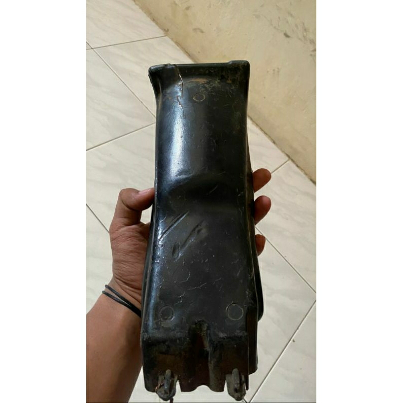 Slebor belakang gl 100 urami