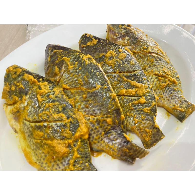 

ikan nila bumbu kuning siap goreng