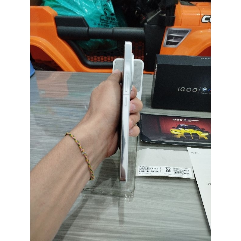 Iqoo 12 16/512 Second Like New