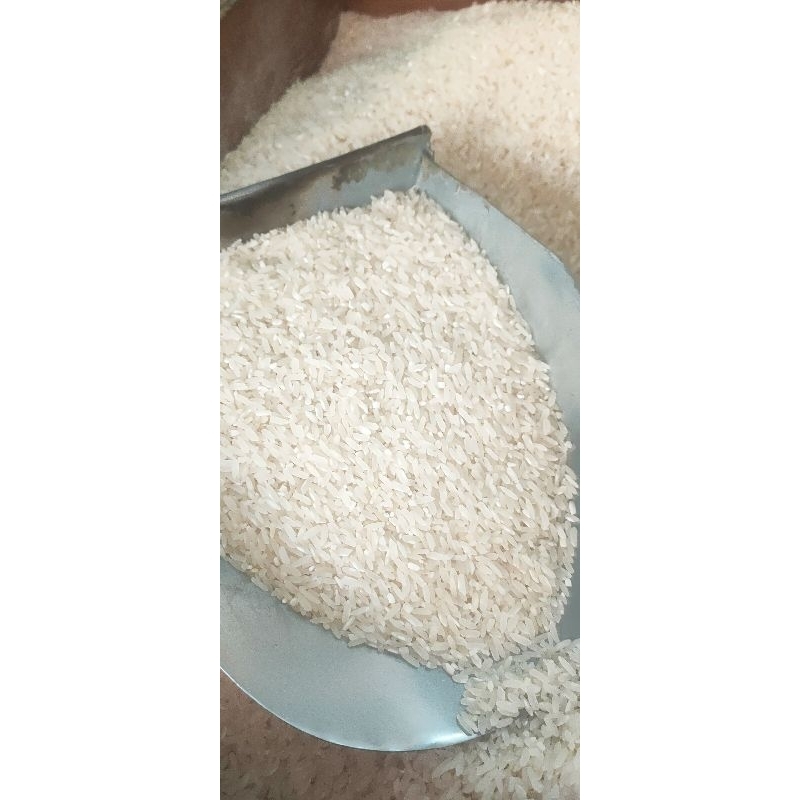 

Beras 500 gram harga Rp 8000