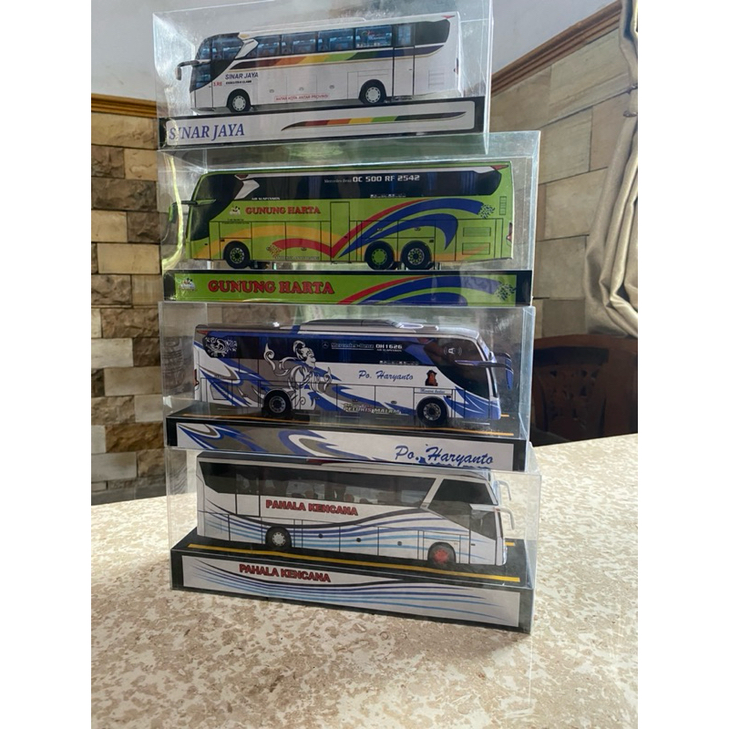 MINIATUR BUS BUDIMAN& PAHALA KENCANA