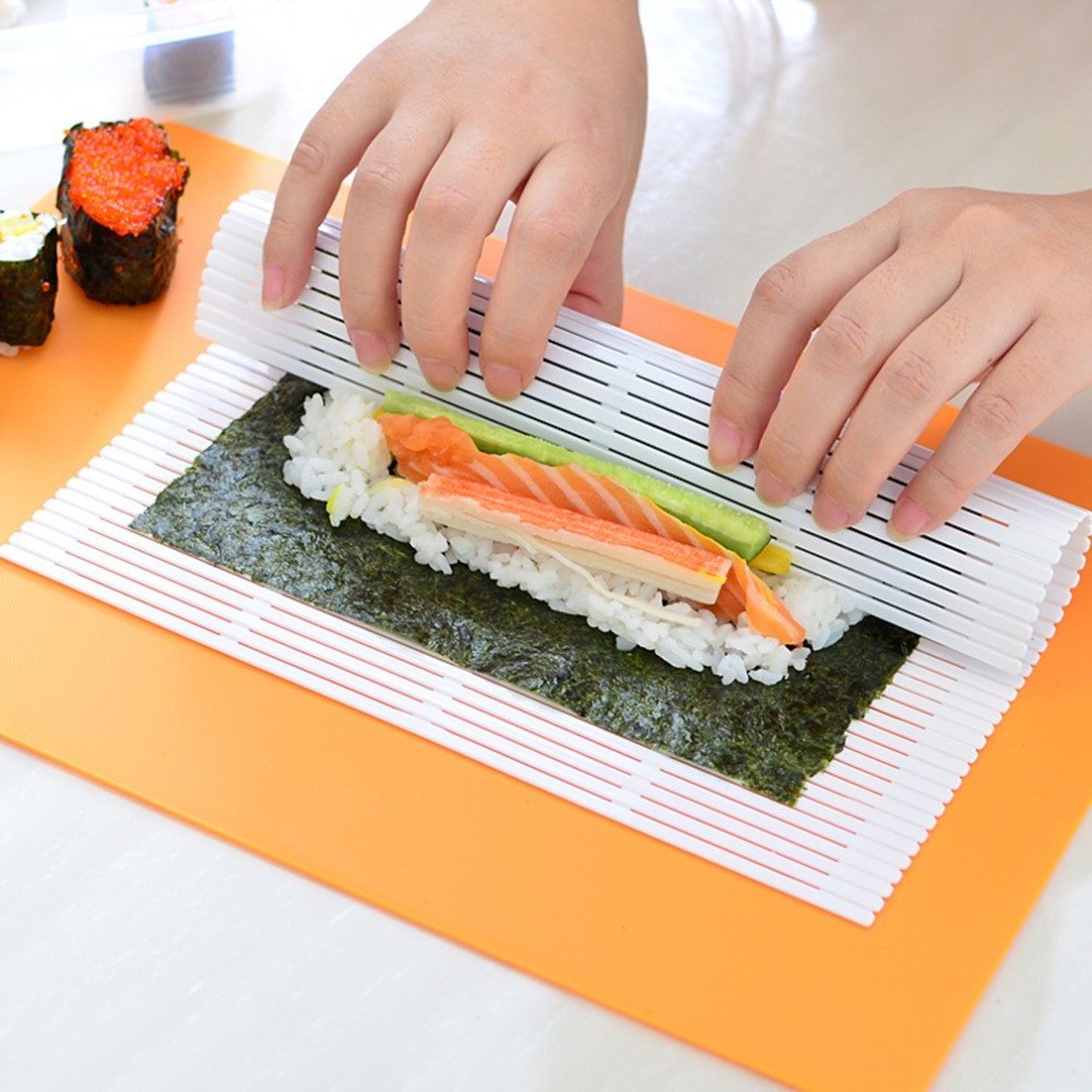 Alat Penggulung Sushi / Sushi Maker Roll Plastik / Roll Penggulung Sushi