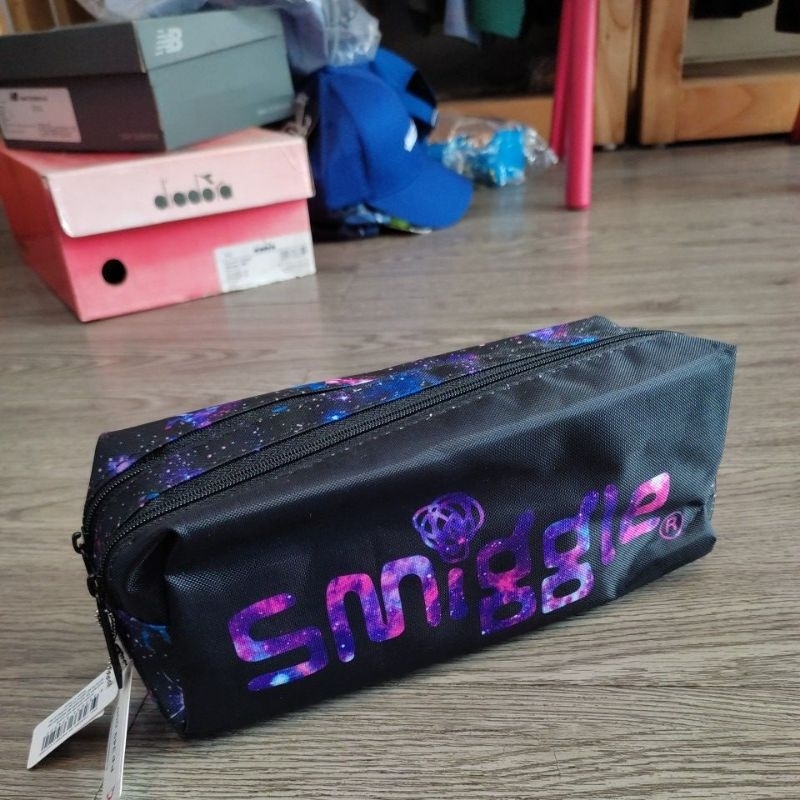 

Tempat Pensil Smiggle Kuda Poni