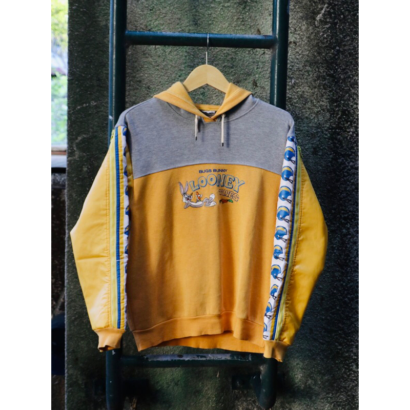 Looney Tunes X NFL Vintage Rework Hoodie