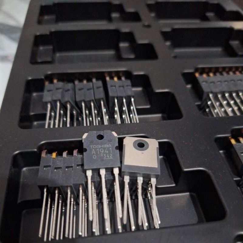 Transistor Toshiba A 1941 Original