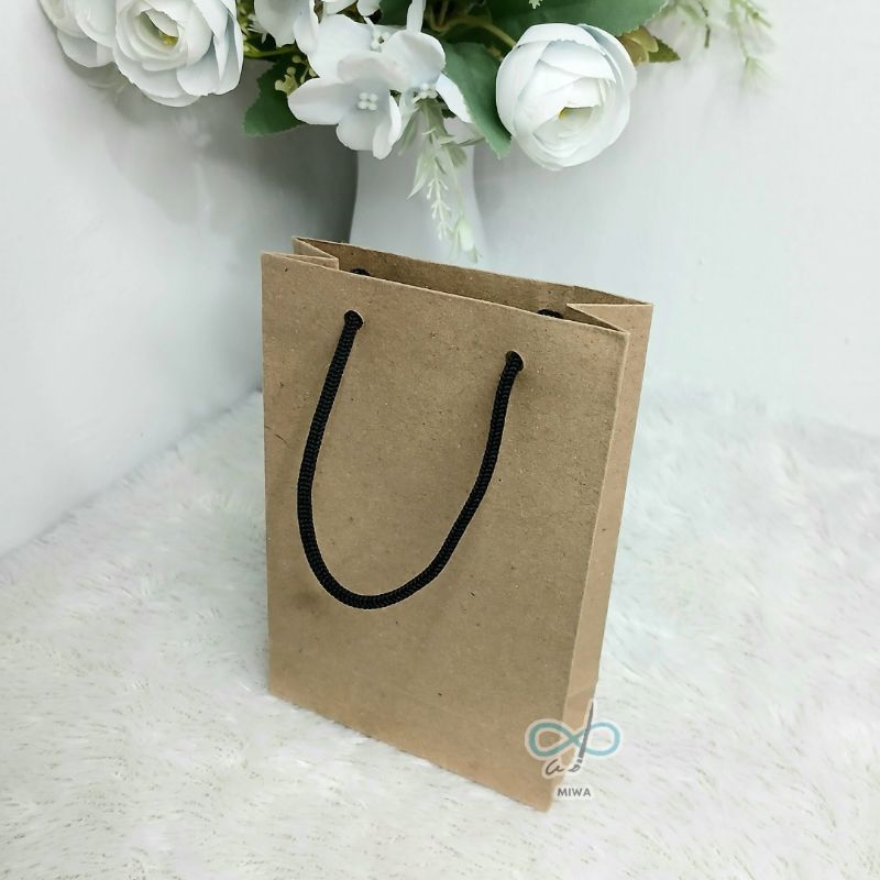 

Paper Bag Coklat Polos Mini | Paper Bag Kertas Kraft Aesthetic by Miwa Kreatif