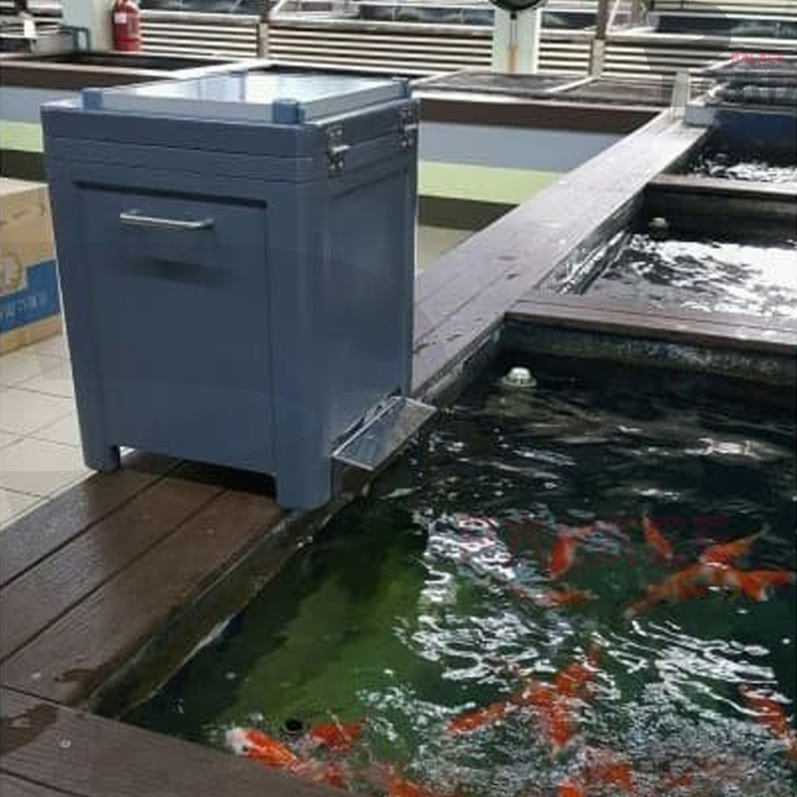 AutoFeeder kolam Koi Mesin Kolam Ikan Koi Dual Mode Listrik dan Panel Surya Kualitas Bagus