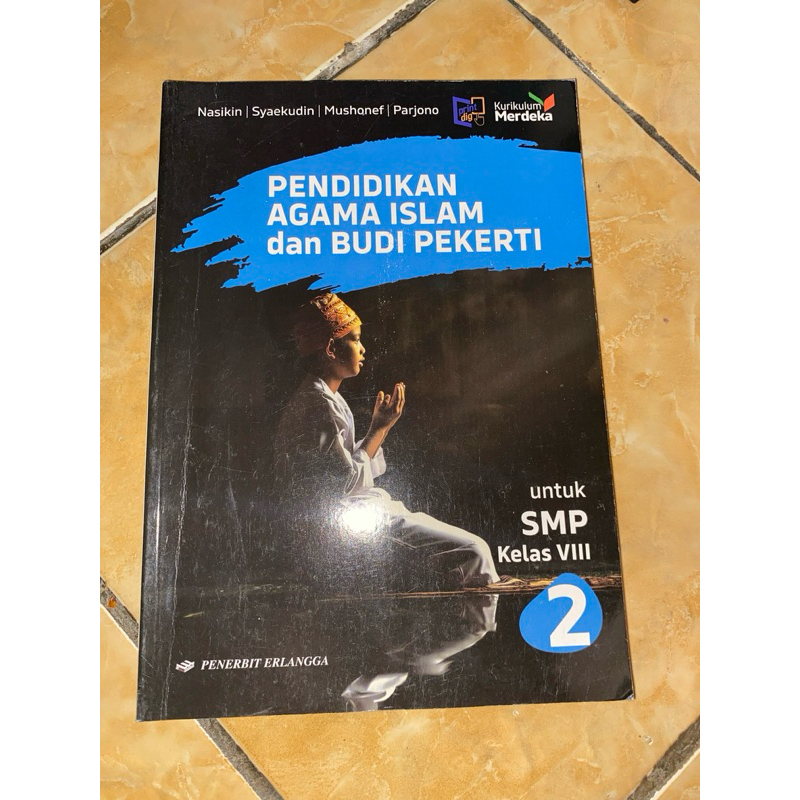 

buku paket erlangga PAI kur merdeka kls 8