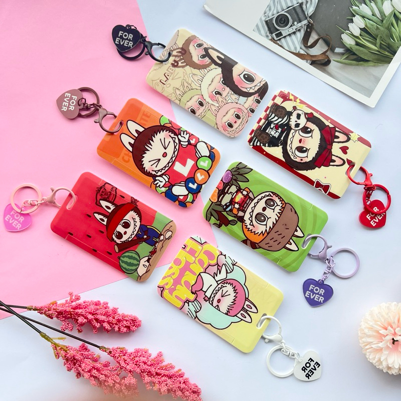 

MJ - ID Card Holder / Name Tag / Gantungan Kartu Premium Karakter The Monster Labubu Dan Sanrio Tanpa Tali Panjang