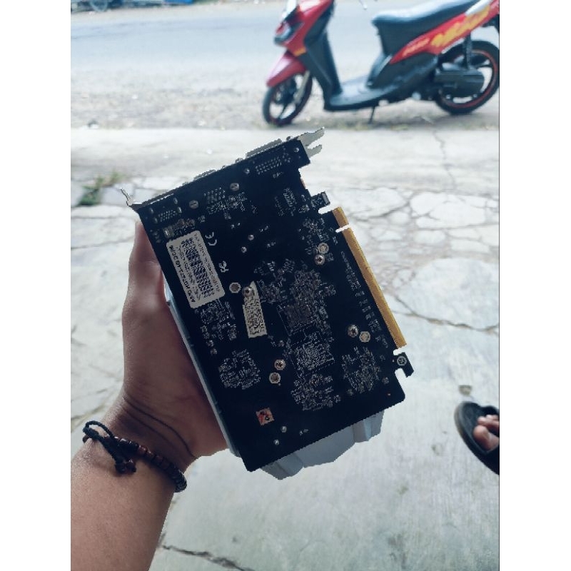 VGA AMD Radeon hd 7670 4gb DDR5