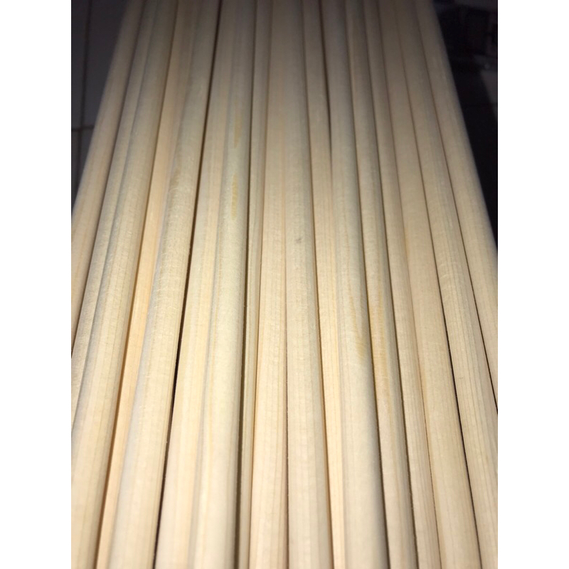 Bahan anak panah / shaft kayu spruce