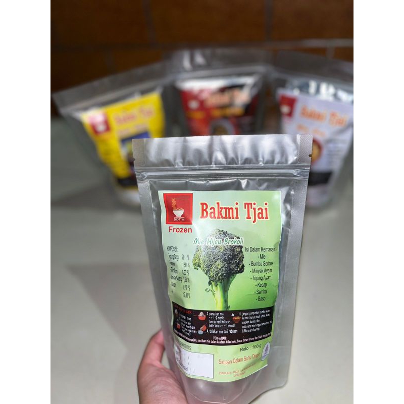 

HALAL BAKMI TJAI AYAM FROZEN INSTAN | BAKMI HIJAU BROKOLI BASO