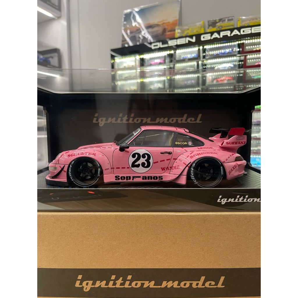 IGNITION MODEL 1/18 RWB 993 PINK 1:18 SCALE (IG2323)