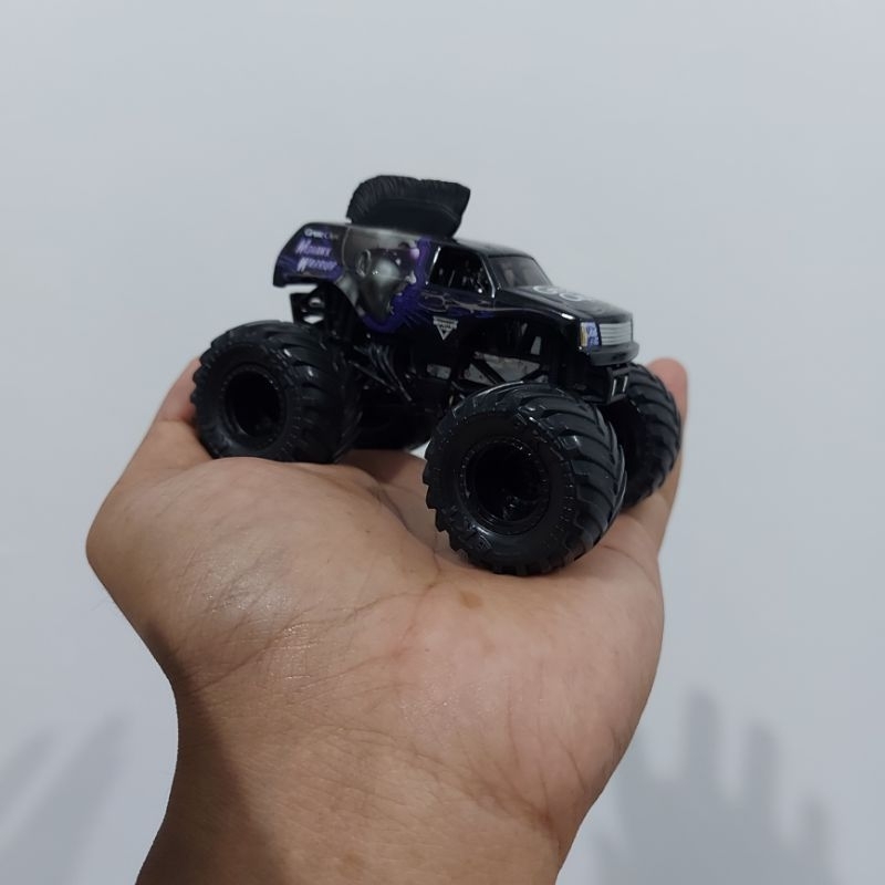 Hotwheels monster jam 7pcs loose mulus