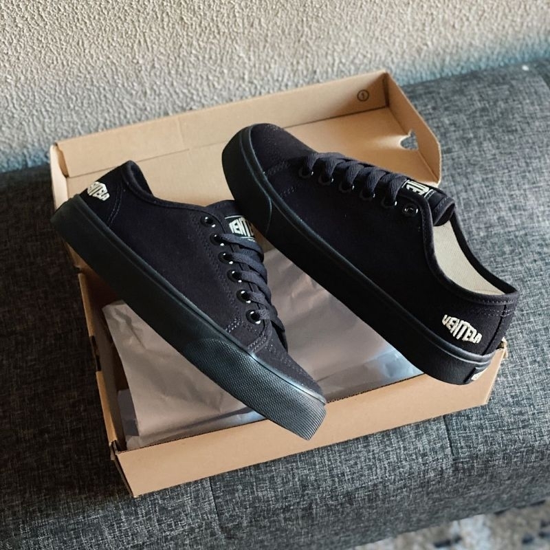 Sepatu Ventela Alpha All Black ORIGINAL. Sepatu Sekolah Hitam. Sepatu Sneakers Hitam Polos