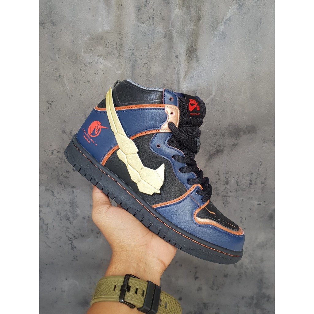 Sepatu Nike SB Dunk High Gundam Banshee Thunder Blue Metallic Gold