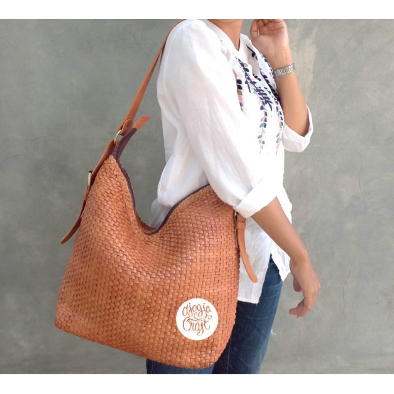 Tas Kulit Kaosan Anyam Tikar