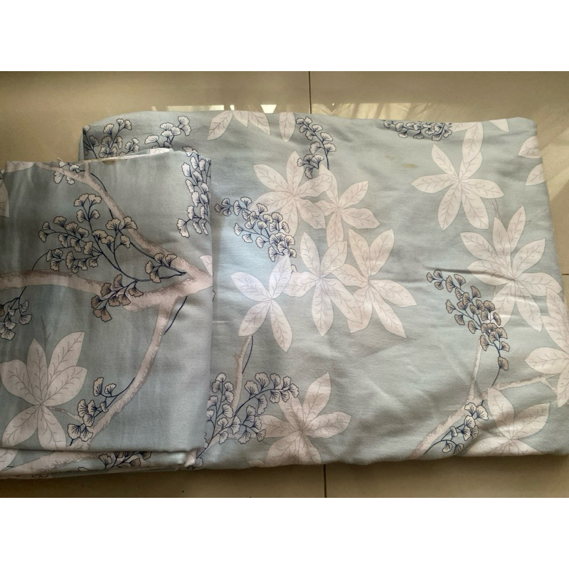 Preloved Sprei 180x200
