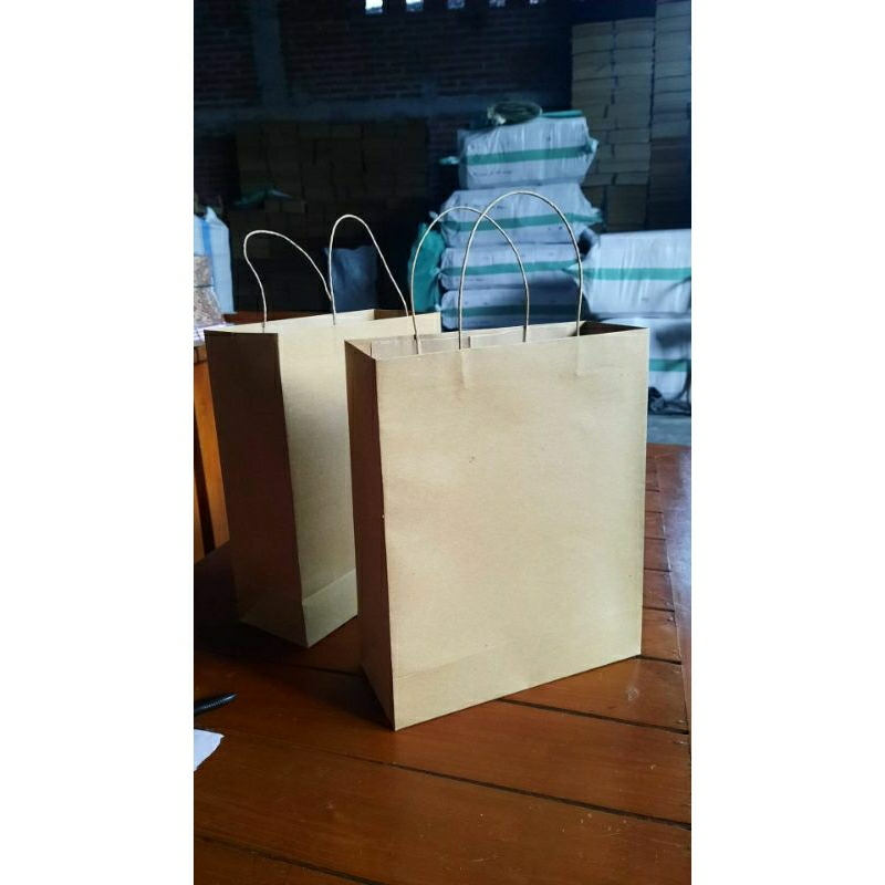 Paperbag kertas polos ukuran 20*25*8 warna coklat