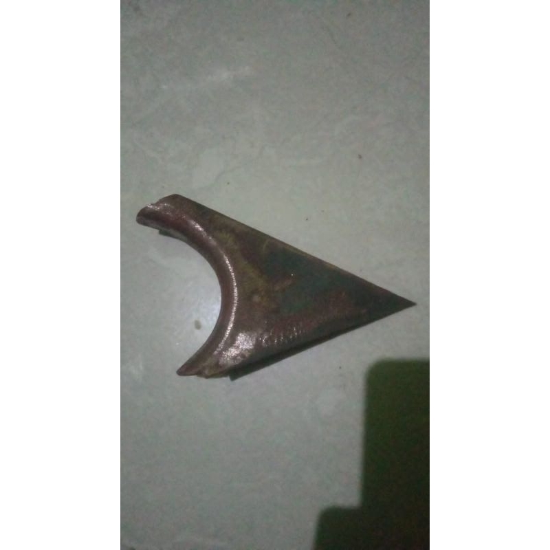 Manisan rangka belakang cb