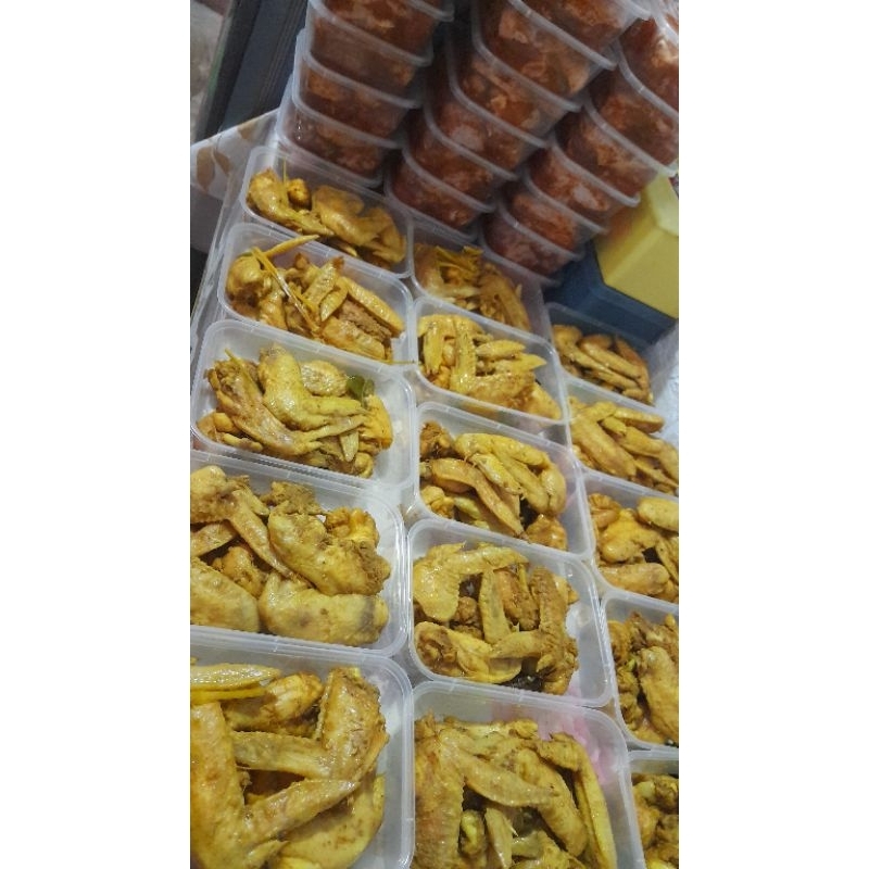 

sayap ungkep serundeng isi 10 potong