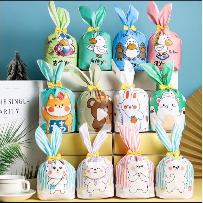 

Paket ultah ukuran 13 x 23 ( Chat admin untuk request gambar )