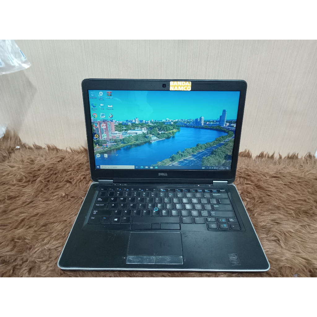 Laptop DELL latitude E7440 bisa dibuka 90° ram 8gb ssd 128b processor intel core i7-4600u NO MINUS D