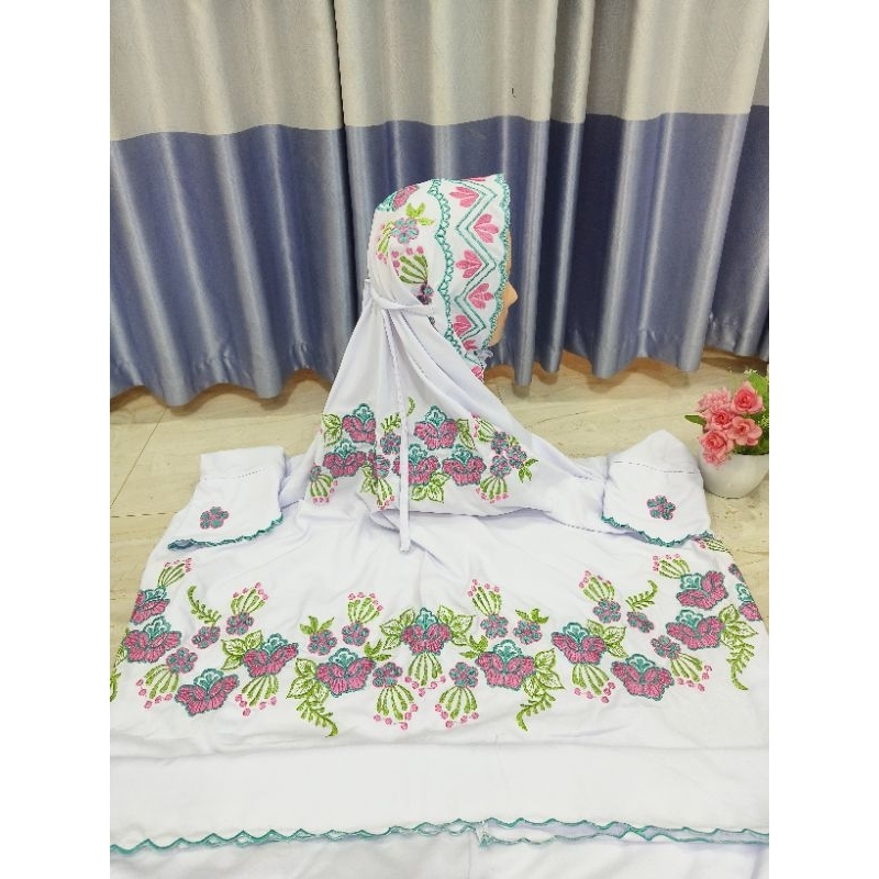Mukena Terusan Dewasa Motif Bordir Bunga Kupu kupu Indah