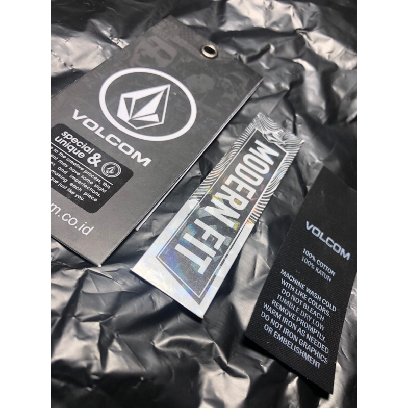 

volcom tag paket lengkap super premium co 1x dikirim 120x3 item