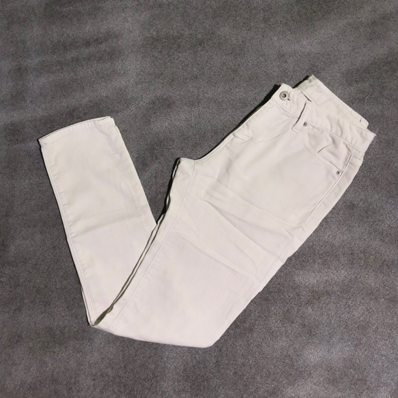 Celana Panjang Pria Wanita Chinos Branded Uniqlo GU jeans White