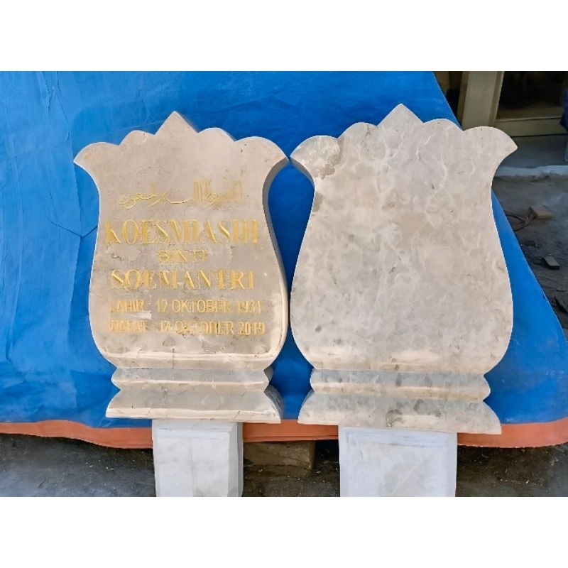 Nisan Sepasang Batu Marmer Ukir Utuh