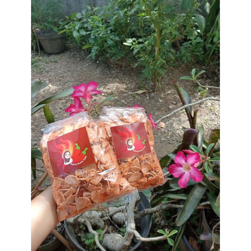 

Basreng pedas manis gurih daun jeruk ,500 gram