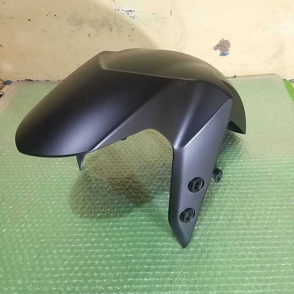 spakbor depan R15 R 15 new VVA V3 original slebor depan yamaha r15 v3 original