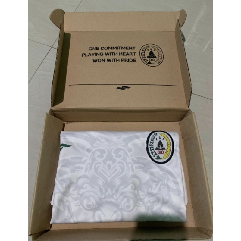 Jersey PSS Sleman away 2017