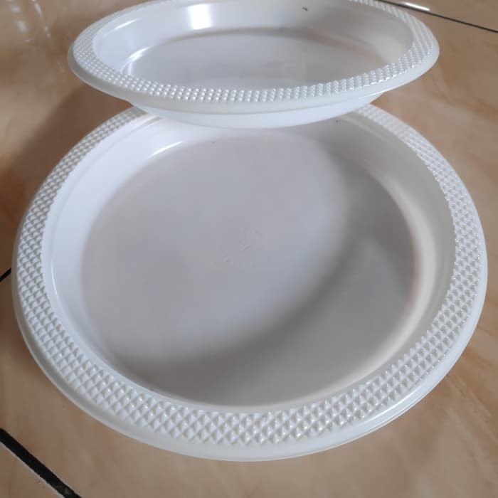 PIRING PLASTIK KECIL / PIRING PLASTIK PUTIH SUSU ISI 50 PCS