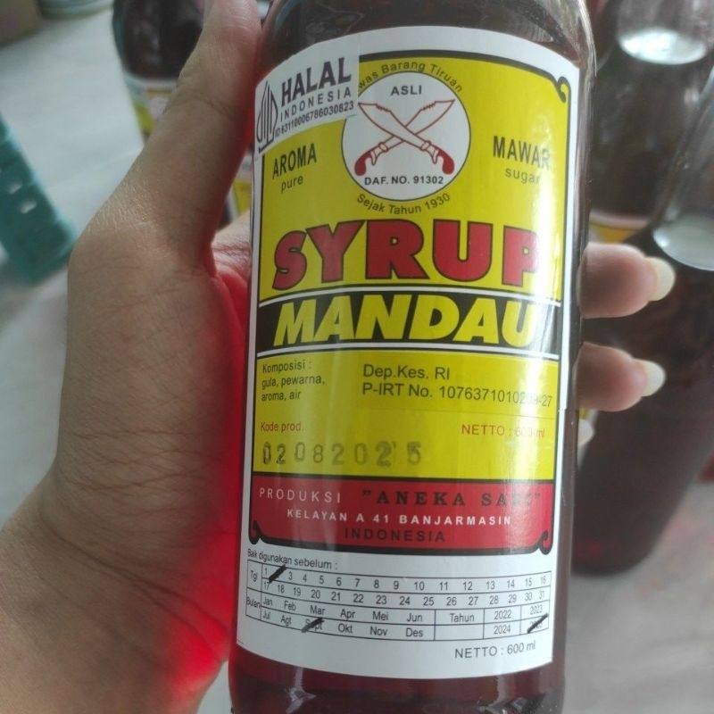 

Sirup Mawar Cap Mandau Setrup Khas Banjarmasin Botol Kaca 600ml