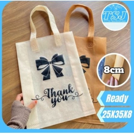 

LANGSUNG KIRIM Tas Spunbond Belanja Muat Banyak / Tas Hajatan / Tas Ulang Tahun Press Tali 25.35.8