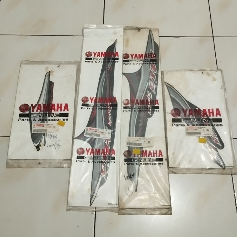 striping stiker mio sporty hitam cw selendang 2005 ori 5tl / original yamaha