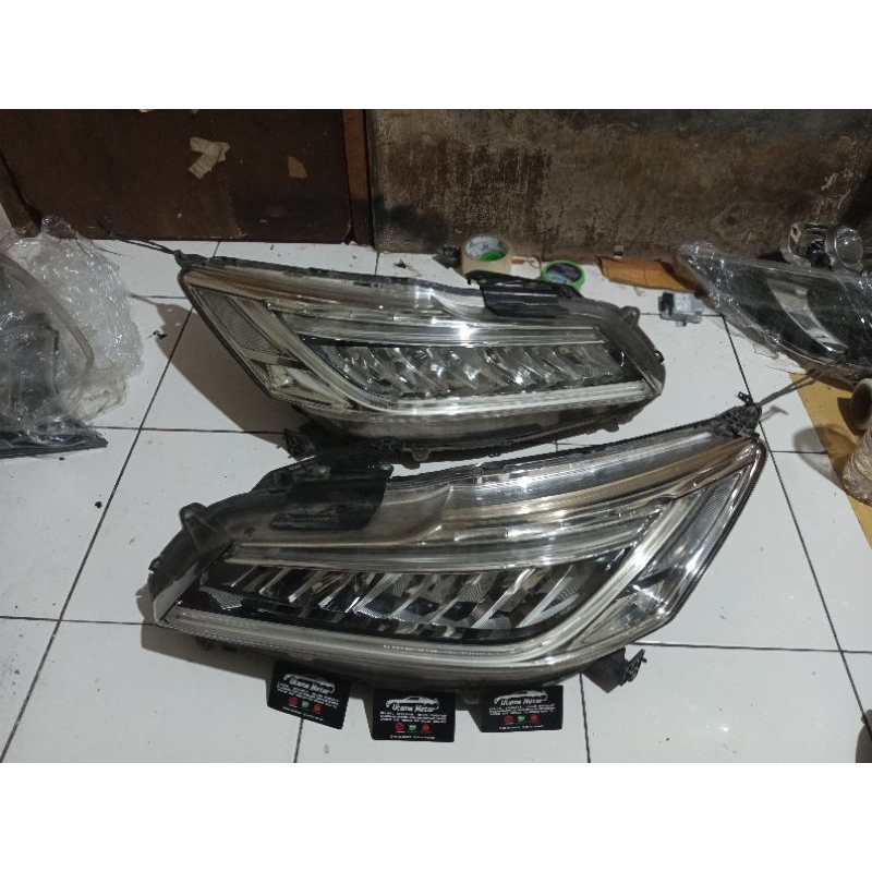 Headlamp lampu depan mobil Honda Accord LED