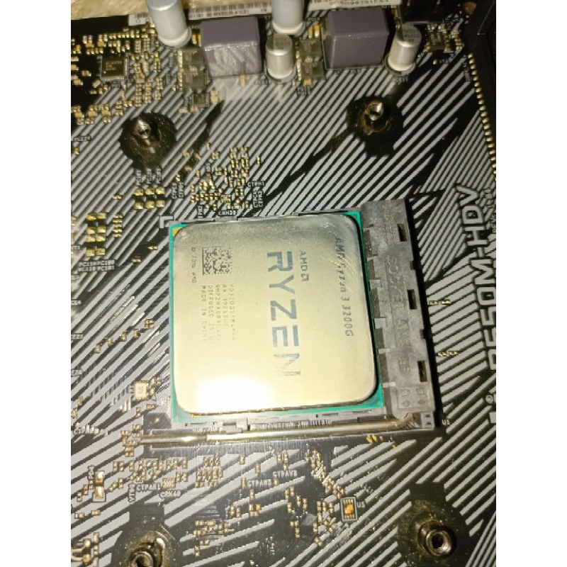 AMD Ryzen 3 3200G Vega 8 Graphic
