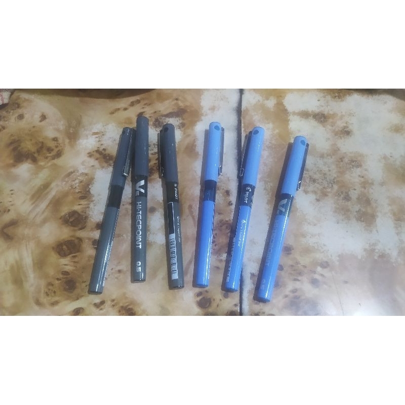 

Ballpoint Pulpen PILOT Liquid V5 HI-TECPOINT Ketebalan 0.5 Warna Hitam Biru