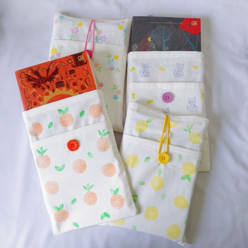 

Book Sleeve Small | Kantong Buku Kain | Pouch Novel - With Stamp