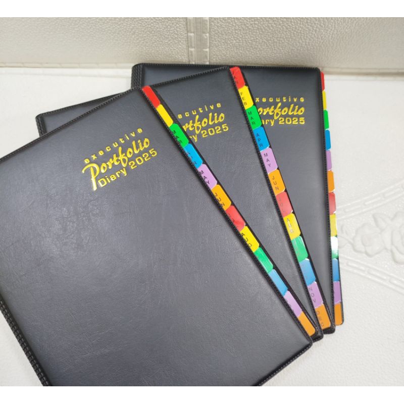 

buku agenda tahun 2025 fort folio diary/ buku catatan tahun 2025